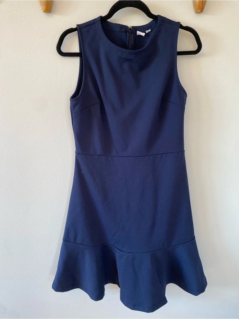 GAP Navy Sleeveless Fit-and-Flare Mini Dress size 10 tall - French girl - staple